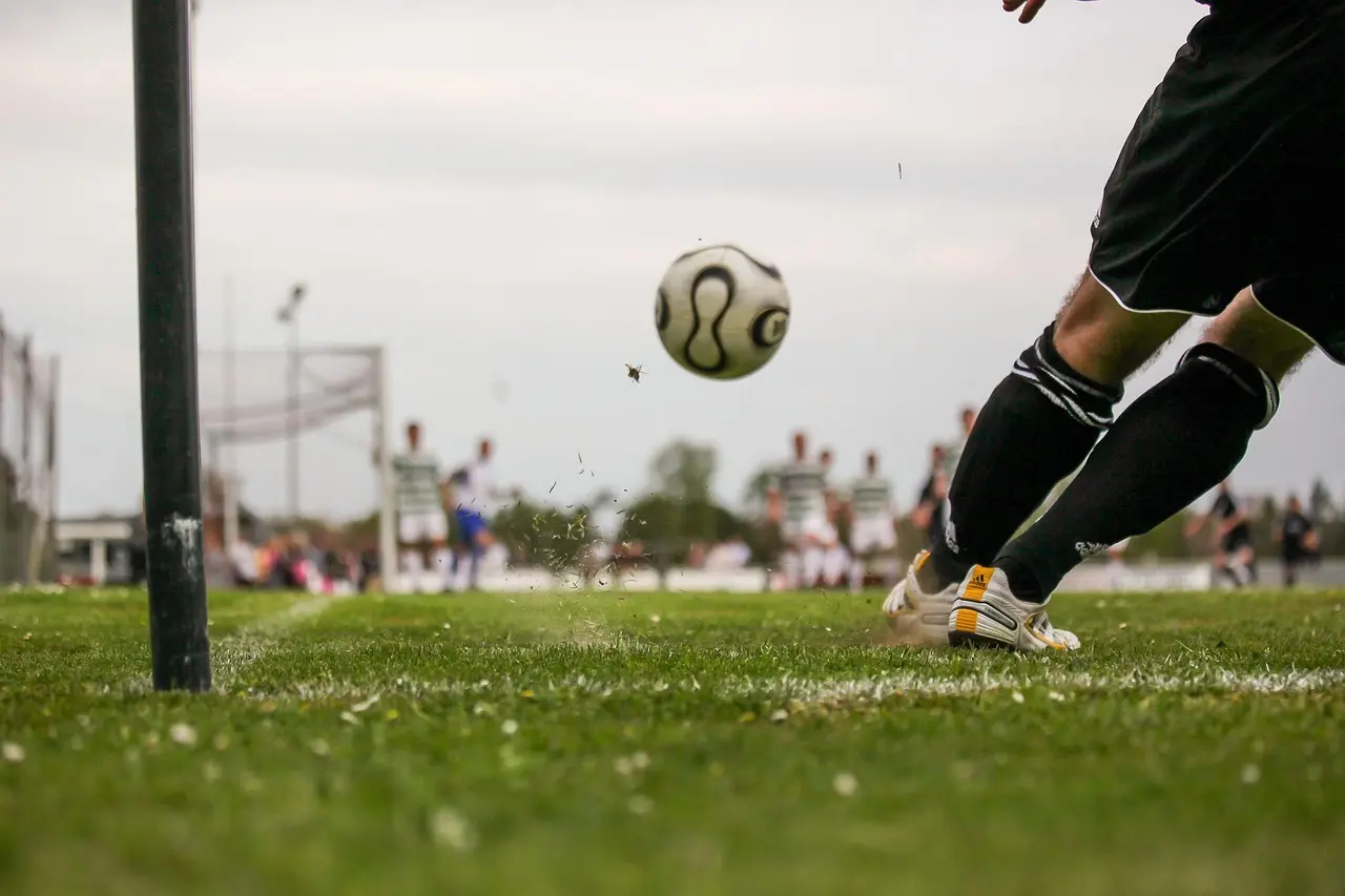 3. Division runde 10: sene udligninger, straffespark i Sundby og store udebanescoringer
