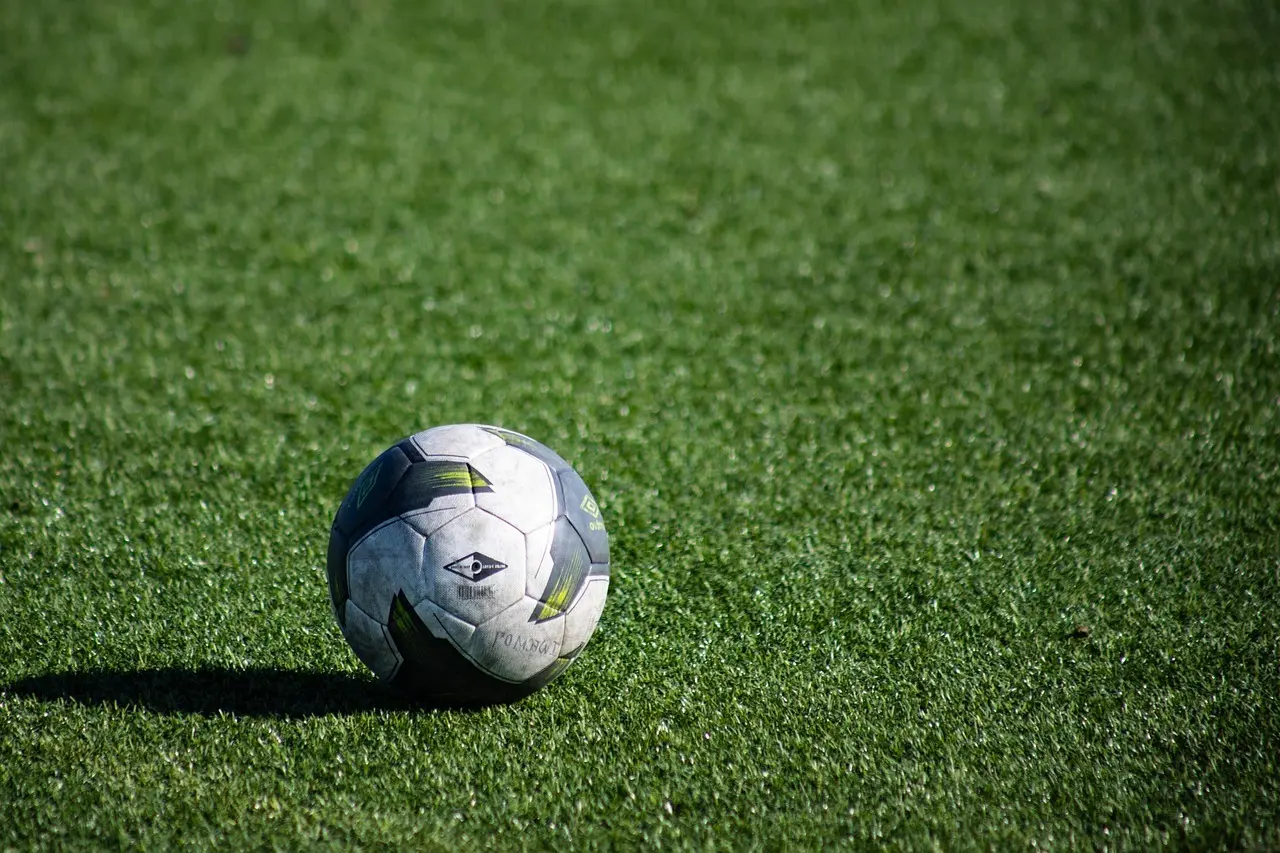 Sene scoringer satte afgørende præg på 2. Division 2025/26 – Runde 3