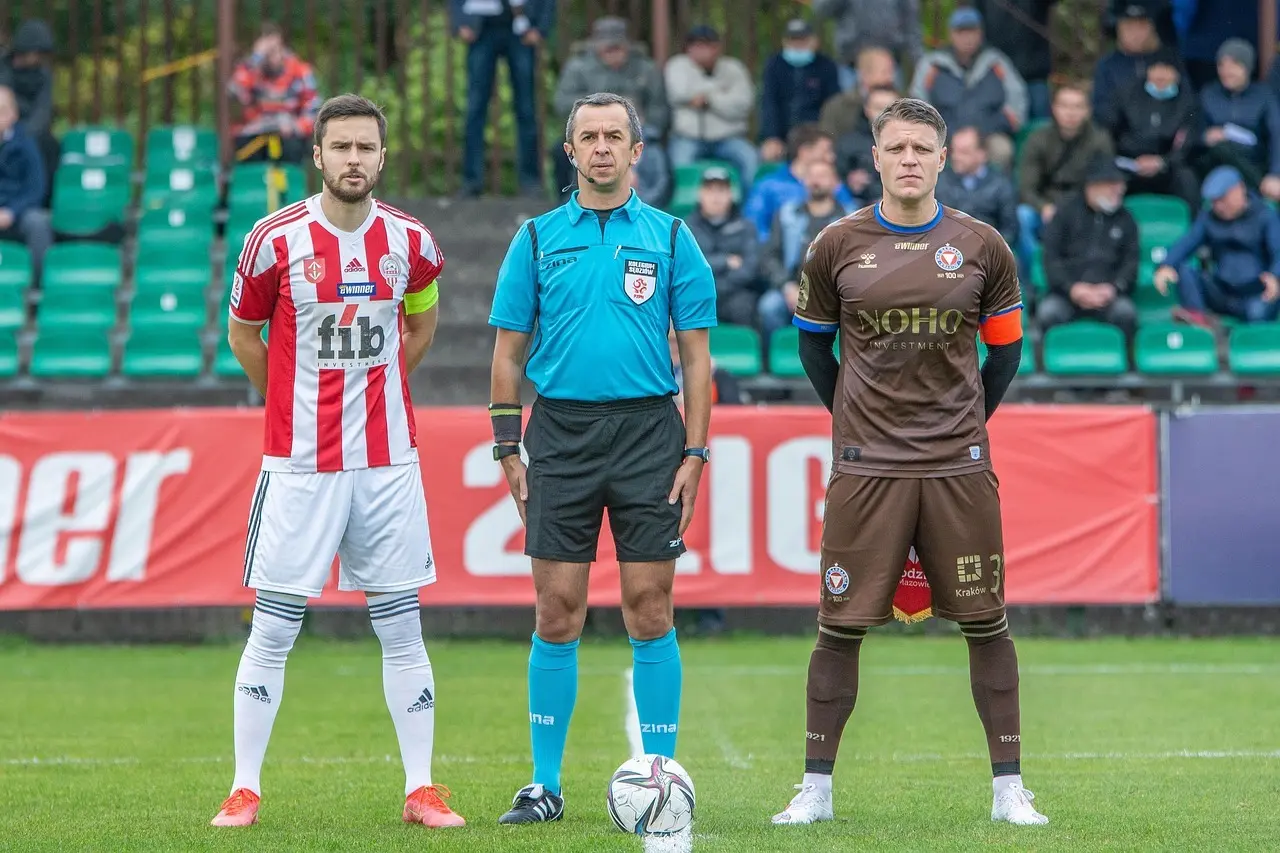 Dansk Fodboldklub - Tips til dit krydsord